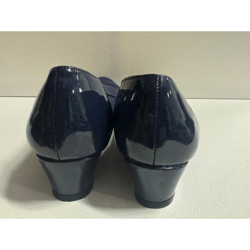 Kelly & Katie Saben Navy Cap Toe Wedge Pumps Women's US 8.5 Stretch Microsuede